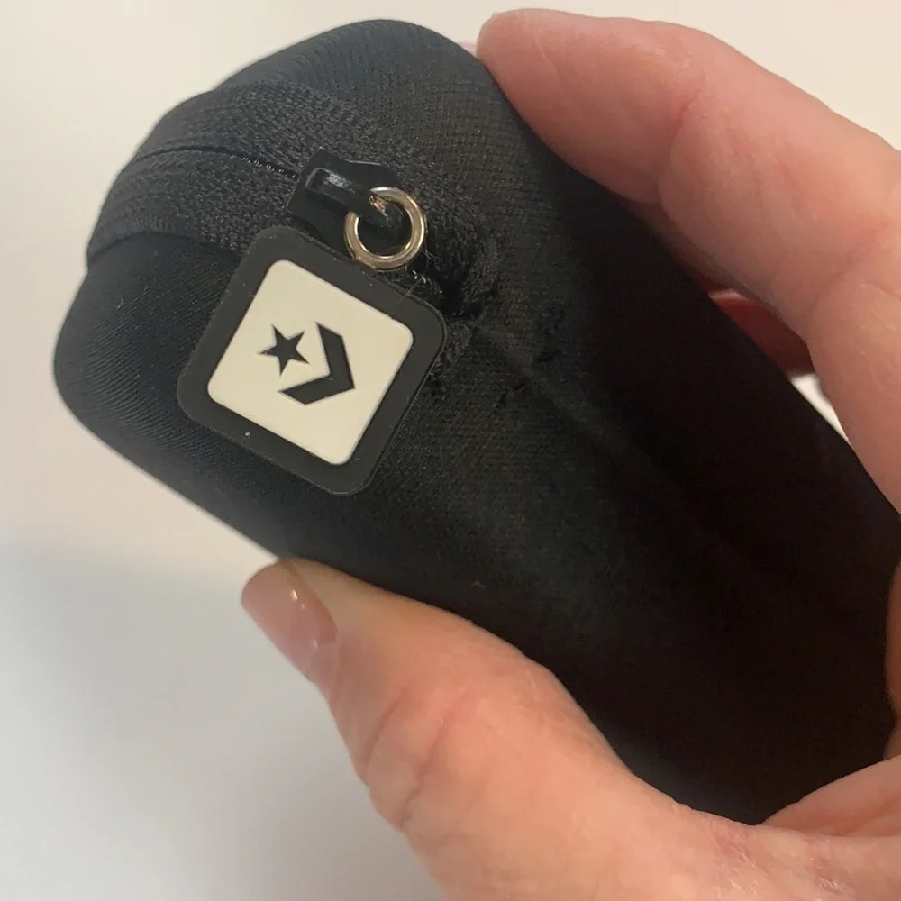 Converse Eye / Sunglass case Unisex